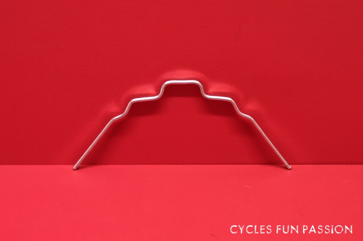 Ressort d’étrier frein-Brake NEUF-NOS VINTAGE (650) ref288pp4